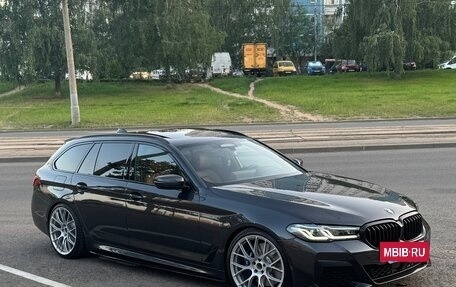 BMW 5 серия, 2020 год, 5 499 999 рублей, 13 фотография