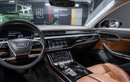 Audi A8, 2019 год, 4 900 000 рублей, 3 фотография