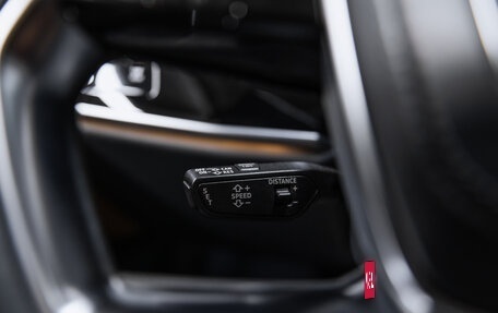 Audi A8, 2019 год, 4 900 000 рублей, 11 фотография