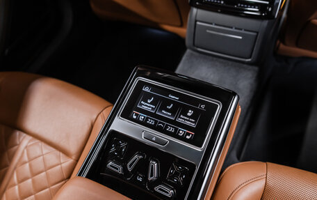 Audi A8, 2019 год, 4 900 000 рублей, 24 фотография