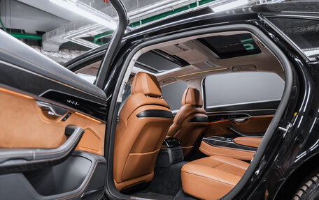 Audi A8, 2019 год, 4 900 000 рублей, 21 фотография