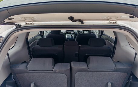 Toyota Wish II, 2010 год, 1 300 000 рублей, 8 фотография