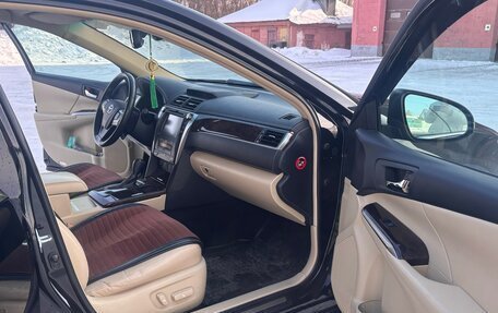 Toyota Camry, 2016 год, 2 500 000 рублей, 4 фотография