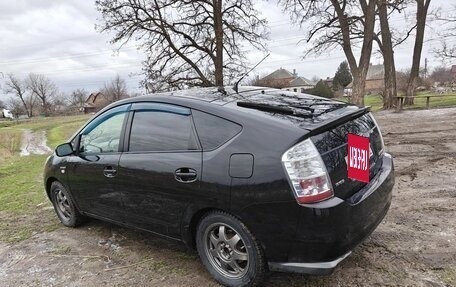 Toyota Prius, 2008 год, 900 000 рублей, 2 фотография
