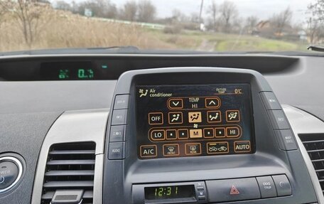 Toyota Prius, 2008 год, 900 000 рублей, 19 фотография