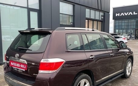 Toyota Highlander III, 2012 год, 2 100 000 рублей, 3 фотография