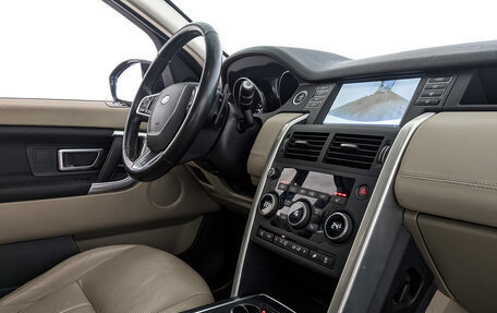 Land Rover Discovery Sport I рестайлинг, 2017 год, 2 250 000 рублей, 29 фотография