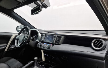 Toyota RAV4, 2019 год, 2 750 000 рублей, 13 фотография