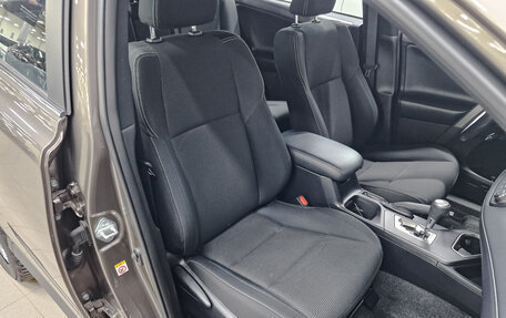 Toyota RAV4, 2019 год, 2 750 000 рублей, 23 фотография