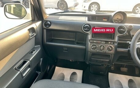 Toyota bB I рестайлинг, 2000 год, 399 999 рублей, 14 фотография