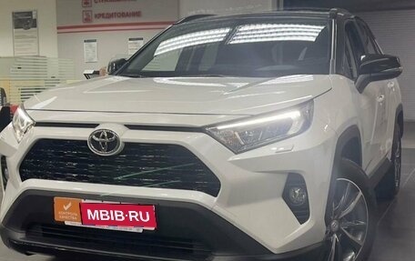 Toyota RAV4, 2025 год, 4 400 000 рублей, 1 фотография