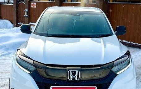 Honda Vezel, 2018 год, 2 000 000 рублей, 1 фотография