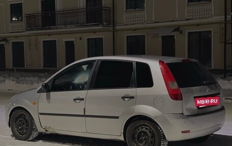 Ford Fiesta, 2005 год, 210 000 рублей, 3 фотография