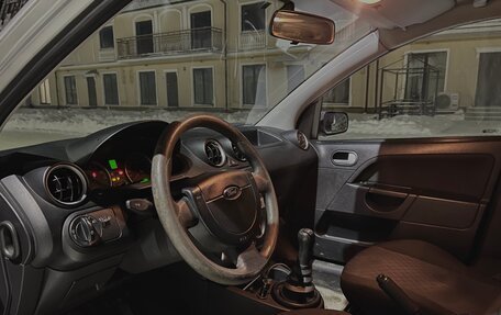 Ford Fiesta, 2005 год, 210 000 рублей, 9 фотография