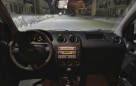 Ford Fiesta, 2005 год, 210 000 рублей, 10 фотография