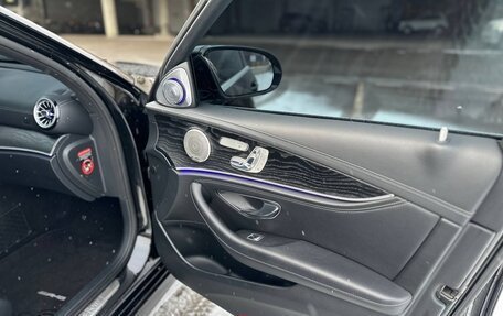 Mercedes-Benz E-Класс, 2017 год, 3 700 000 рублей, 22 фотография