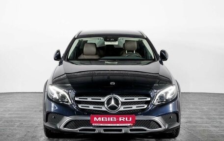 Mercedes-Benz E-Класс, 2018 год, 4 295 000 рублей, 2 фотография