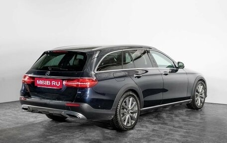 Mercedes-Benz E-Класс, 2018 год, 4 295 000 рублей, 3 фотография