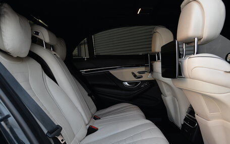 Mercedes-Benz S-Класс, 2017 год, 6 890 000 рублей, 34 фотография