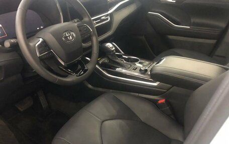 Toyota Highlander, 2025 год, 5 990 000 рублей, 11 фотография