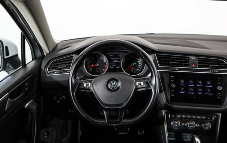 Volkswagen Tiguan II, 2018 год, 2 049 000 рублей, 12 фотография