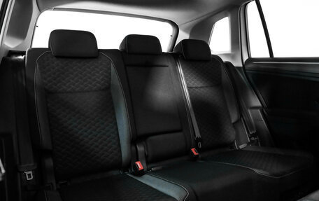 Volkswagen Tiguan II, 2018 год, 2 049 000 рублей, 23 фотография