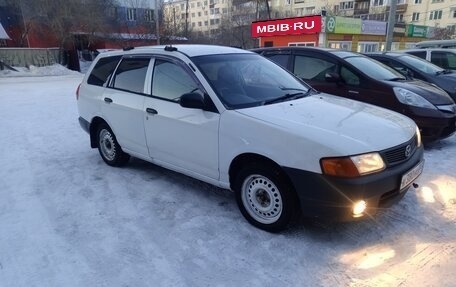 Nissan AD II, 2002 год, 320 000 рублей, 2 фотография