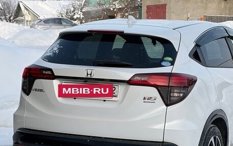 Honda Vezel, 2018 год, 2 000 000 рублей, 3 фотография