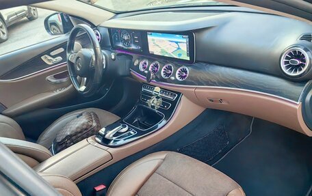 Mercedes-Benz E-Класс, 2016 год, 2 000 000 рублей, 8 фотография