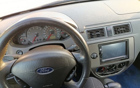 Ford Focus IV, 2004 год, 370 000 рублей, 2 фотография