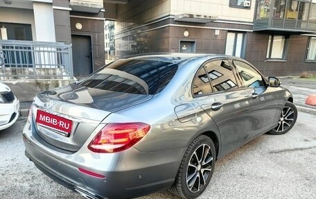 Mercedes-Benz E-Класс, 2016 год, 2 000 000 рублей, 7 фотография