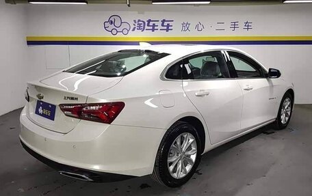 Chevrolet Malibu IX, 2022 год, 2 000 000 рублей, 2 фотография