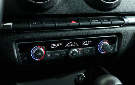 Audi A3, 2020 год, 2 370 000 рублей, 15 фотография