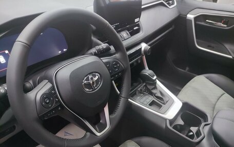 Toyota RAV4, 2025 год, 4 400 000 рублей, 8 фотография