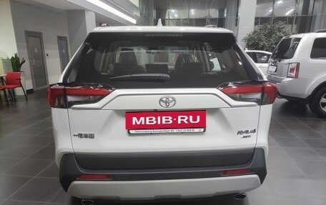 Toyota RAV4, 2025 год, 4 400 000 рублей, 11 фотография