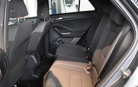 Volkswagen T-Roc I, 2021 год, 3 800 000 рублей, 14 фотография