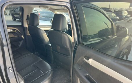 Isuzu D-Max II, 2016 год, 2 159 000 рублей, 17 фотография