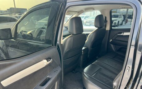 Isuzu D-Max II, 2016 год, 2 159 000 рублей, 18 фотография