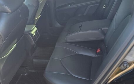 Toyota Camry, 2018 год, 2 850 000 рублей, 6 фотография