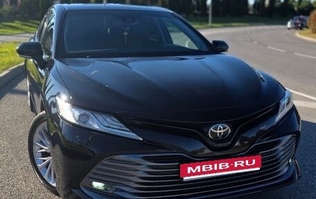Toyota Camry, 2018 год, 2 850 000 рублей, 12 фотография