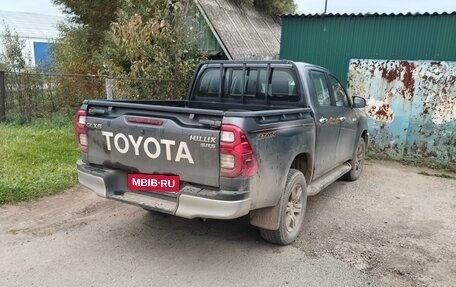 Toyota Hilux VIII, 2022 год, 4 200 000 рублей, 1 фотография