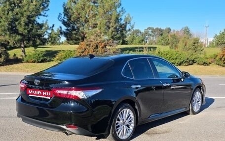 Toyota Camry, 2018 год, 2 850 000 рублей, 21 фотография