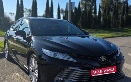 Toyota Camry, 2018 год, 2 850 000 рублей, 20 фотография