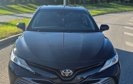 Toyota Camry, 2018 год, 2 850 000 рублей, 28 фотография