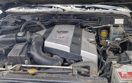 Toyota Land Cruiser 100 рестайлинг 2, 2001 год, 999 999 рублей, 13 фотография