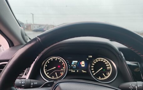 Toyota Camry, 2021 год, 3 700 000 рублей, 3 фотография