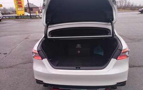 Toyota Camry, 2021 год, 3 700 000 рублей, 7 фотография