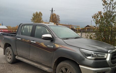 Toyota Hilux VIII, 2022 год, 4 200 000 рублей, 3 фотография