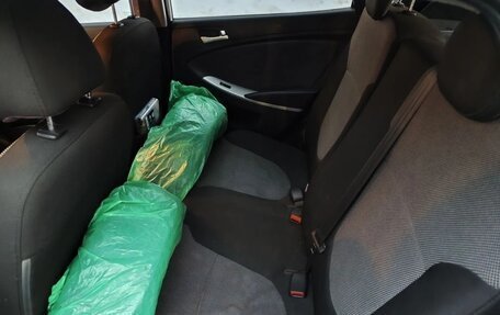 Hyundai Solaris II рестайлинг, 2012 год, 630 000 рублей, 8 фотография