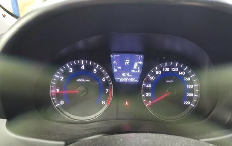 Hyundai Solaris II рестайлинг, 2012 год, 630 000 рублей, 7 фотография